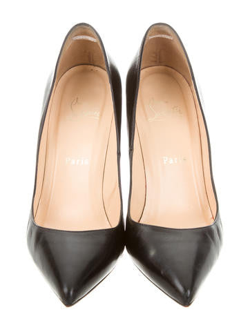 Leather Pointed-Toe Pump