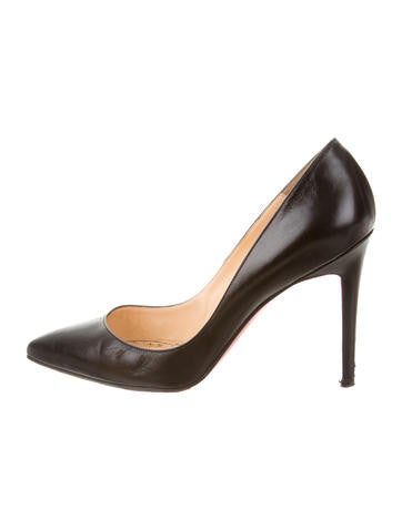 Leather Pointed-Toe Pump